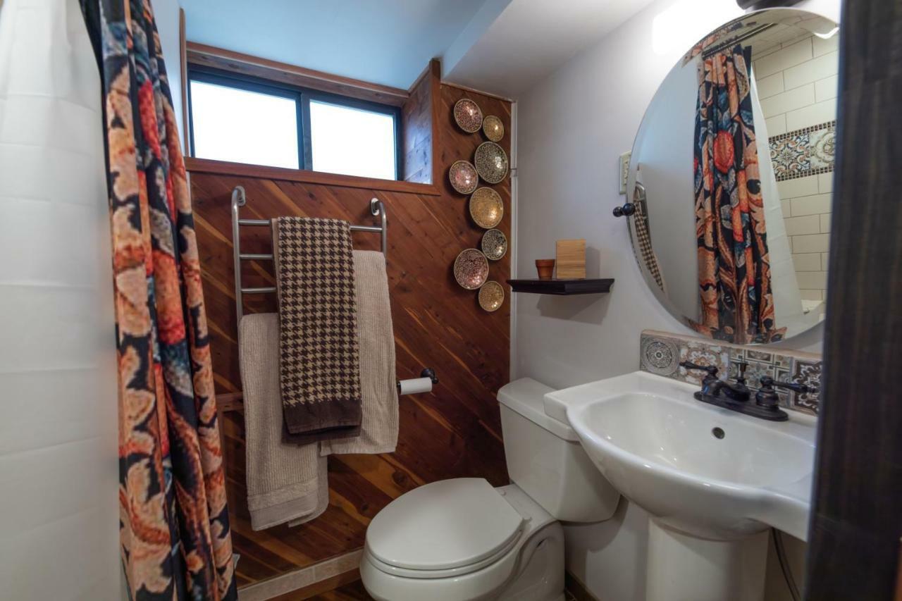 Guest Suite At The Red House Basement Attached With Private Entrance Salt Lake City Exterior photo